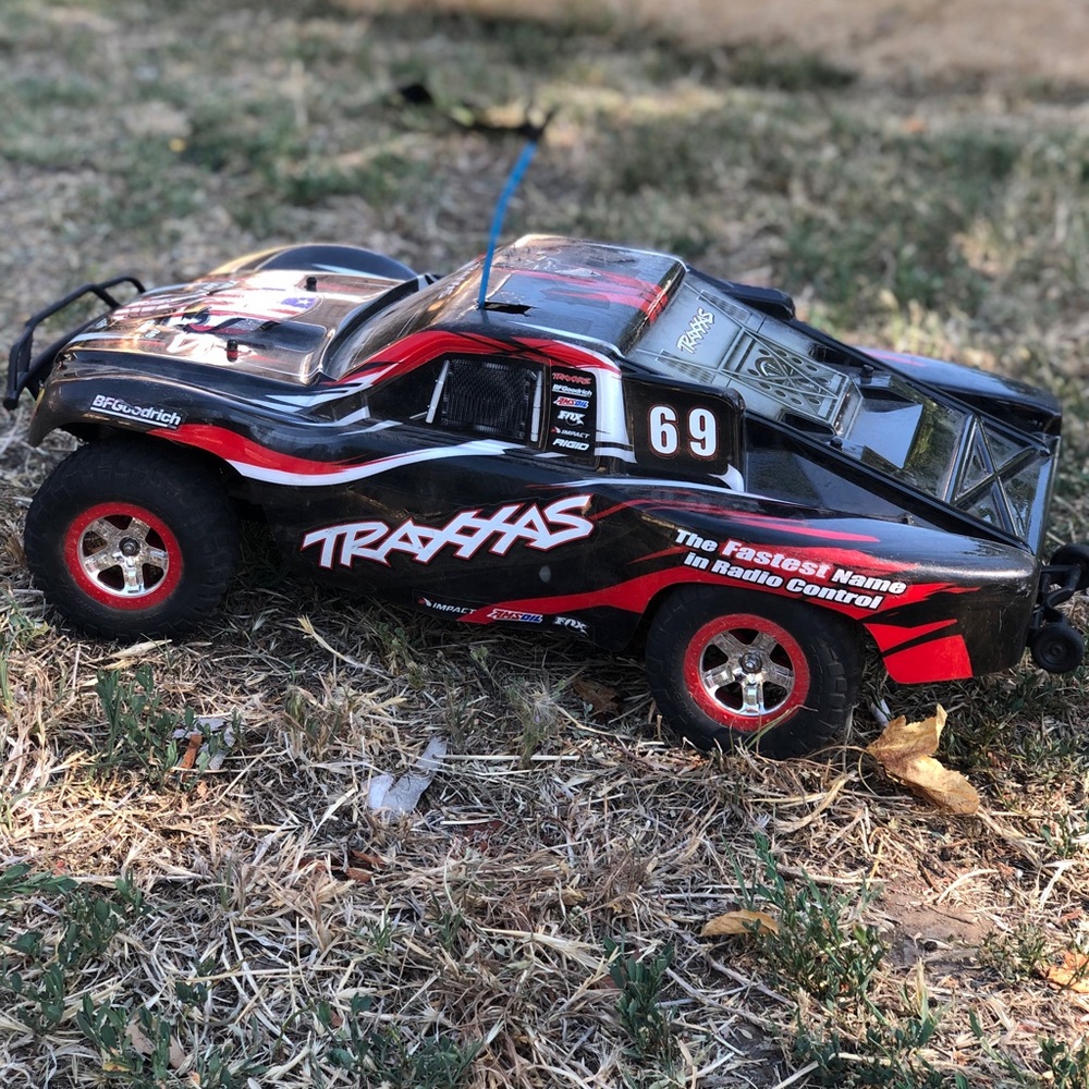 RC car - Picture 7 of 8